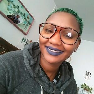 Meet your Posher, Misty